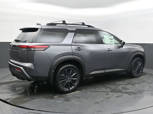 New 2026 Nissan Pathfinder SL w/ SL Premium Package FWD image 7