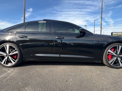 Used 2022 Audi S6 Premium Plus image 9