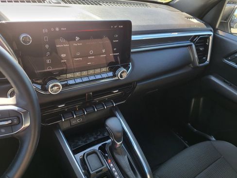 Used 2025 GMC Canyon Elevation w/ Convenience Package image 3