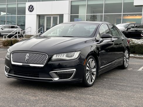 Used 2017 Lincoln MKZ Reserve w/ Technology Package image 3