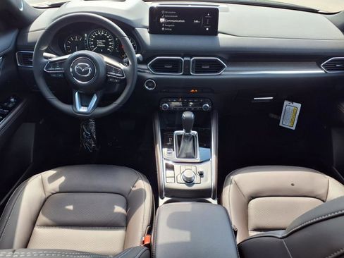 New 2025 MAZDA CX-5 Signature image 9