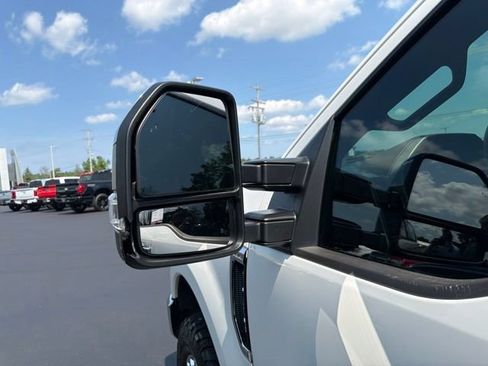 Used 2021 Ford F350 Lariat w/ Chrome Package AWD/4WD image 15