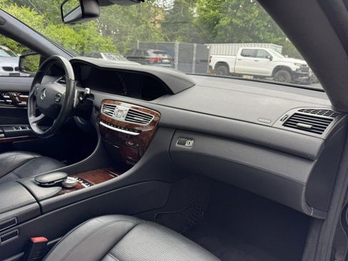 Used 2010 Mercedes-Benz CL 63 AMG w/ Distronic Plus Pkg image 39