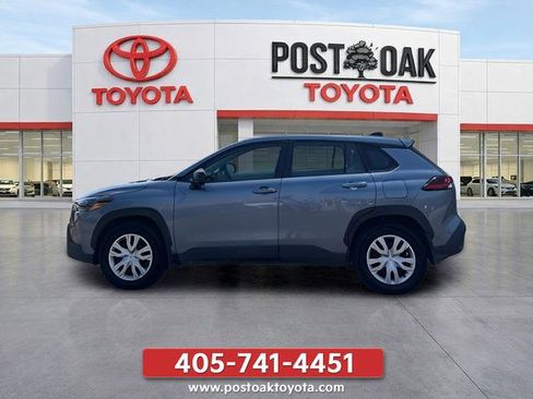 Used 2026 Toyota Corolla Cross L FWD image 2