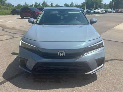 Used 2024 Honda Civic EX image 8