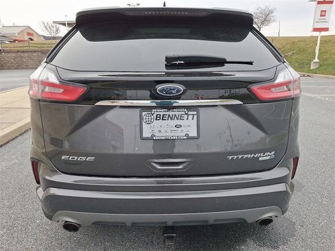 Used 2020 Ford Edge Titanium w/ Equipment Group 301A image 9
