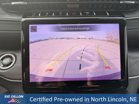 Used 2025 Jeep Grand Cherokee Limited image 16