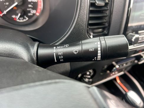 Used 2022 Nissan Frontier PRO-4X w/ Off-Road Protection Package image 24