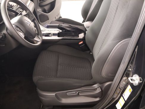 Used 2024 Mitsubishi Eclipse Cross LE AWD/4WD image 11