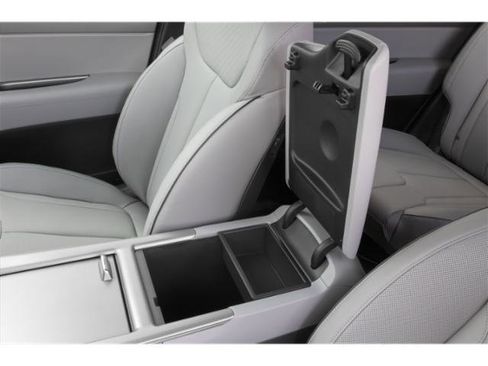 Used 2024 Hyundai Palisade SEL w/ Premium Package image 17