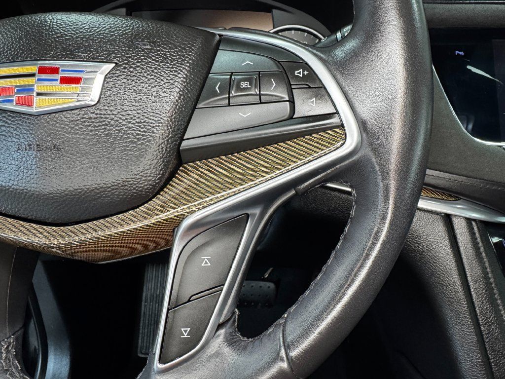 Used 2017 Cadillac XT5 Platinum AWD/4WD image 17