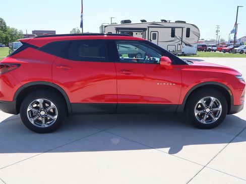 Used 2024 Chevrolet Blazer LT w/ Convenience Package AWD/4WD image 4