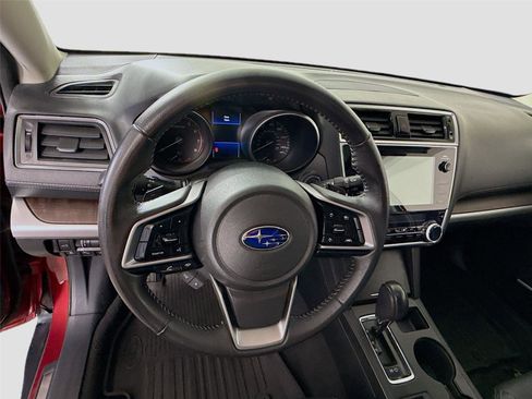 Used 2018 Subaru Outback 2.5i Limited AWD/4WD image 5