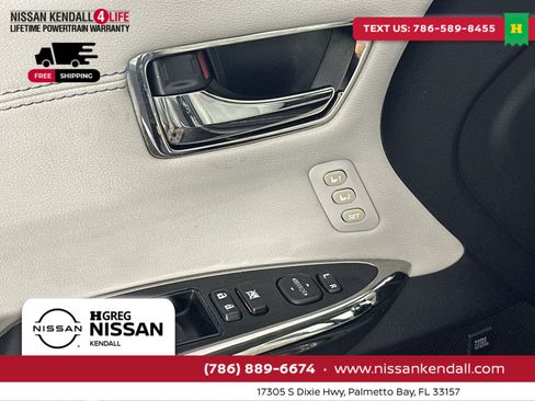 Used 2016 Toyota Avalon Limited w/ Toyota Safety Sense Package image 17