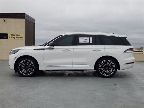 New 2025 Lincoln Aviator Black Label image 4
