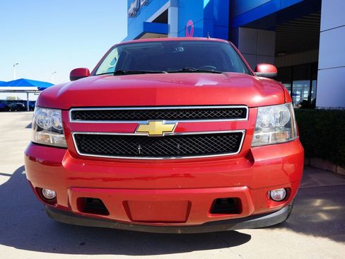 Used 2013 Chevrolet Tahoe LT image 3