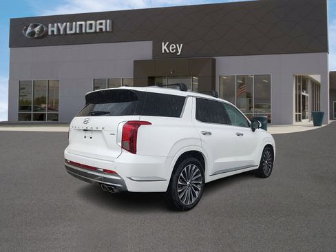 Used 2024 Hyundai Palisade Calligraphy AWD/4WD image 4