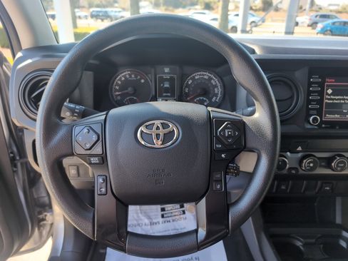 Certified 2022 Toyota Tacoma SR image 18