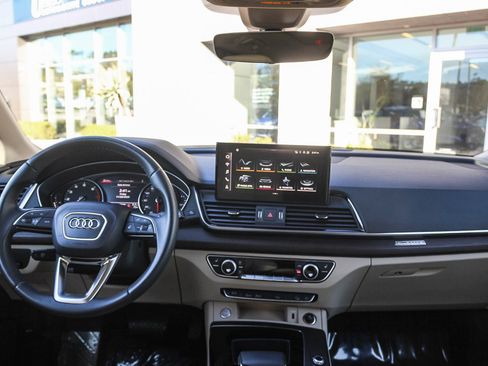 Used 2023 Audi Q5 2.0T Premium w/ Convenience Package image 13