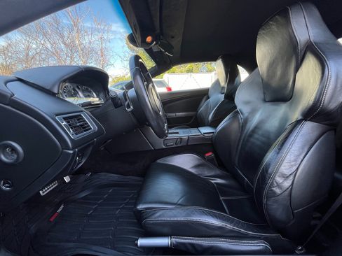 Used 2006 Aston Martin DB9 Volante image 9