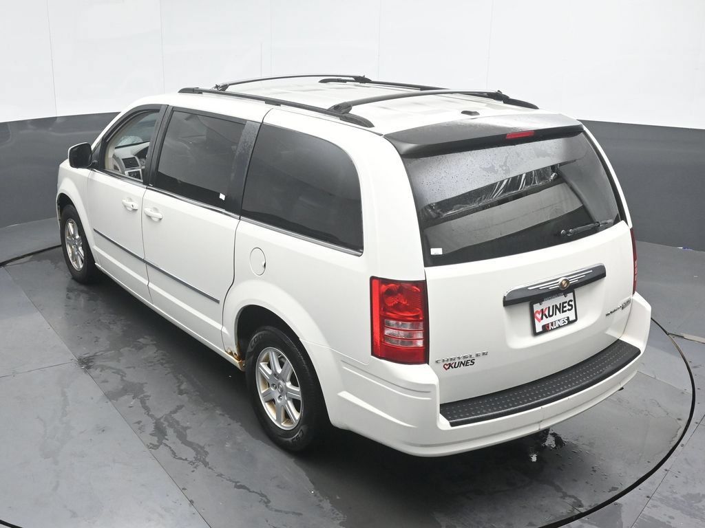Used 2010 Chrysler Town & Country Touring FWD image 35