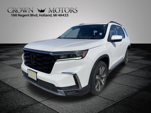 Used 2023 Honda Pilot Touring image 9