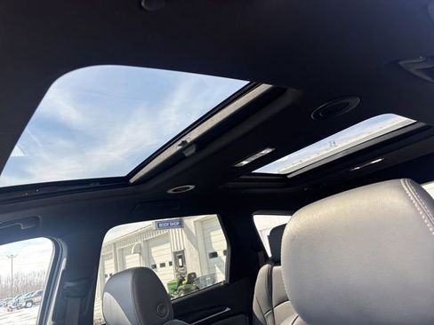 Used 2023 Buick Enclave Premium w/ Experience Buick Package image 20