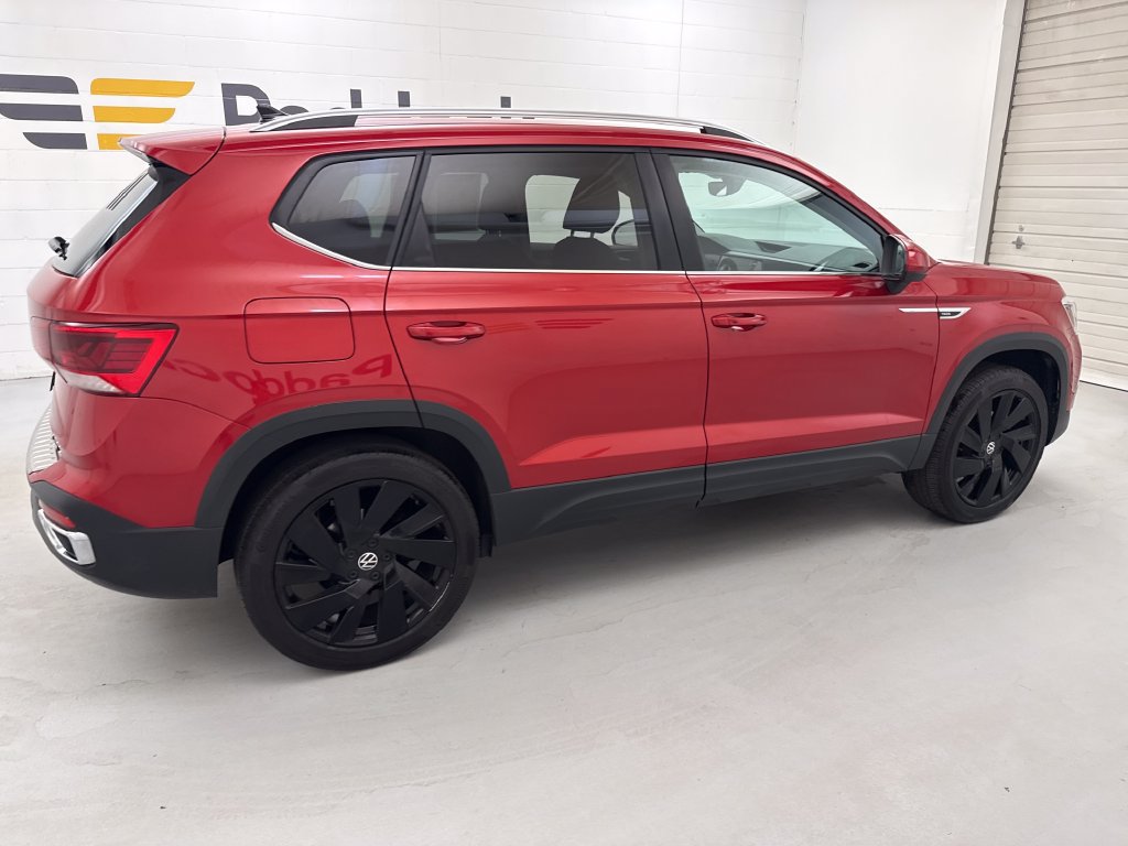 Used 2024 Volkswagen Taos SE w/ Black Wheel Plus Package AWD/4WD image 7