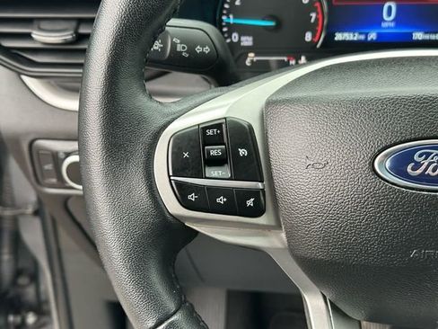 Used 2023 Ford Explorer XLT AWD/4WD image 14