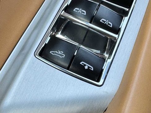 Used 2023 Chevrolet Corvette Stingray Premium Conv w/ 3LT RWD image 8