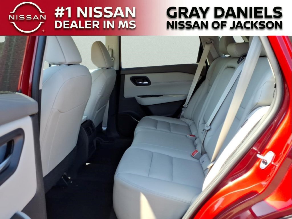 Used 2023 Nissan Rogue SL w/ SL Premium Package FWD image 25