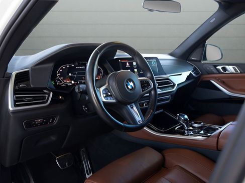 Used 2022 BMW X5 M50i w/ Executive Package AWD/4WD image 39