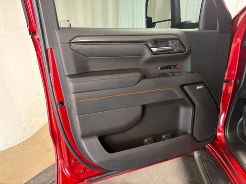 Certified 2023 GMC Sierra 1500 AT4 w/ AT4 Premium Package AWD/4WD image 4