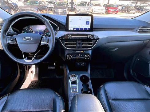 Used 2021 Ford Escape SEL image 16