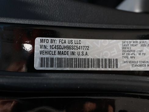 Used 2025 Dodge Durango SRT Hellcat AWD/4WD image 45