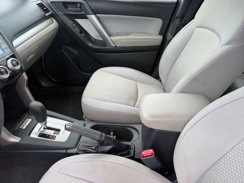Used 2018 Subaru Forester 2.5i Premium w/ Popular Package #2A AWD/4WD image 12