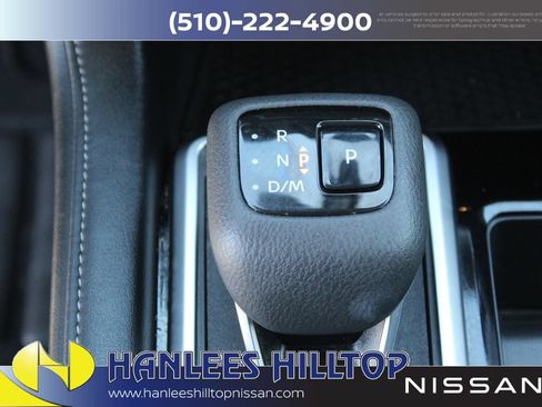 Used 2025 Nissan Pathfinder SV FWD image 23