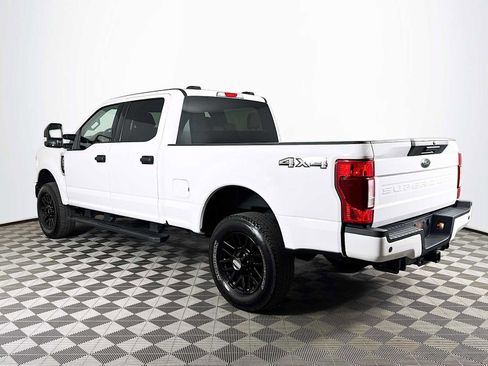 Used 2022 Ford F250 XLT w/ Black Appearance Package AWD/4WD image 7