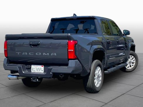 Used 2025 Toyota Tacoma SR5 RWD image 10