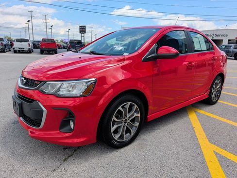 Used 2019 Chevrolet Sonic LT w/ RS Package FWD image 3