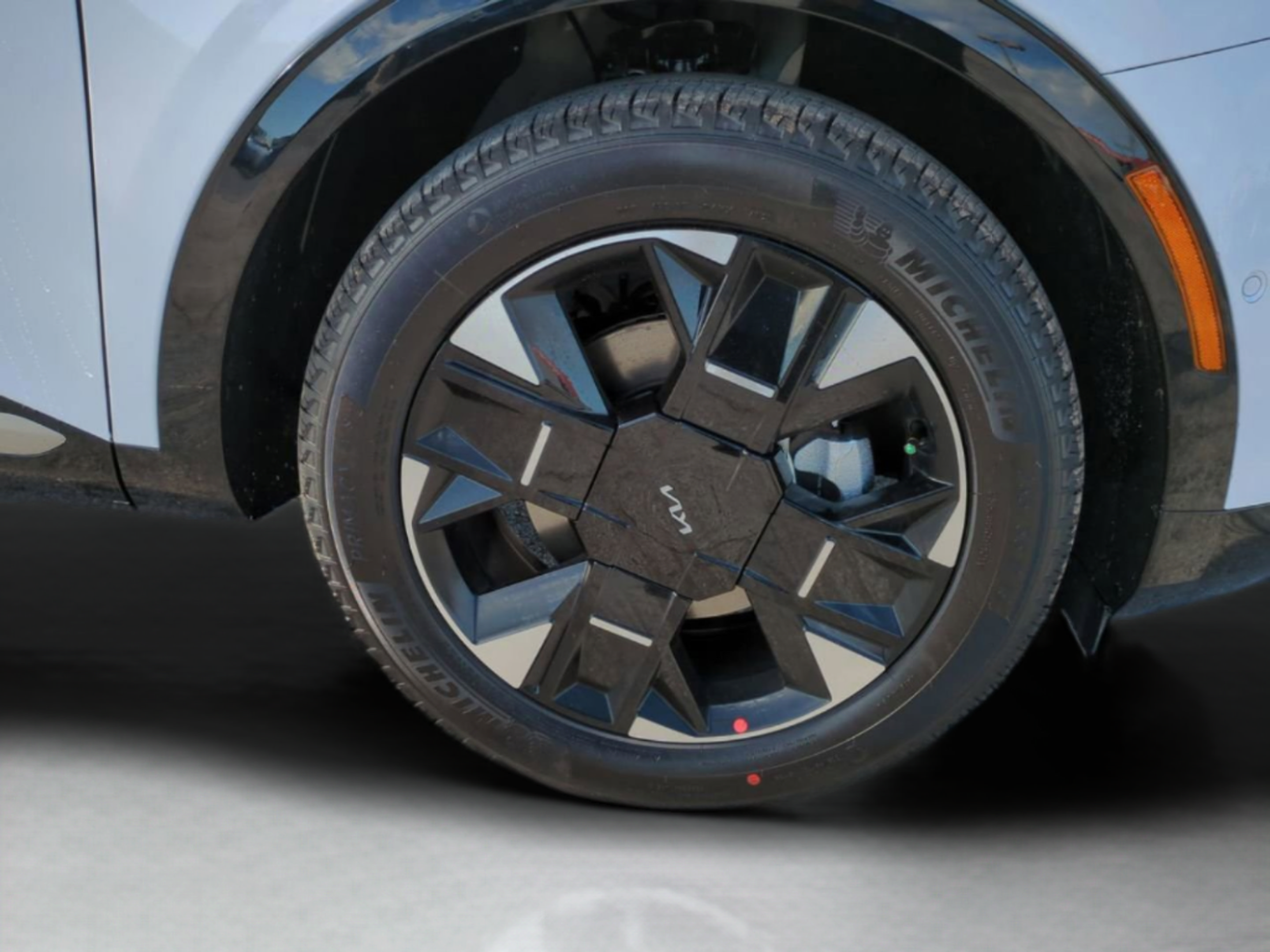 New 2026 Kia Sportage SX FWD image 14