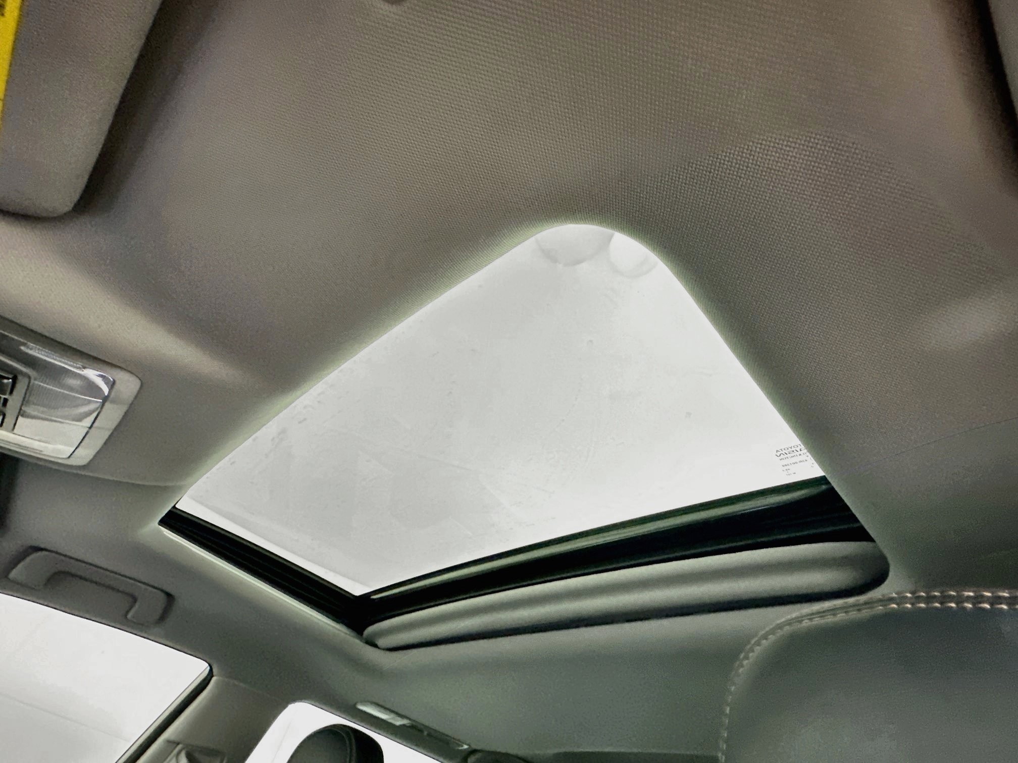 Used 2018 Toyota Highlander XLE AWD/4WD image 26