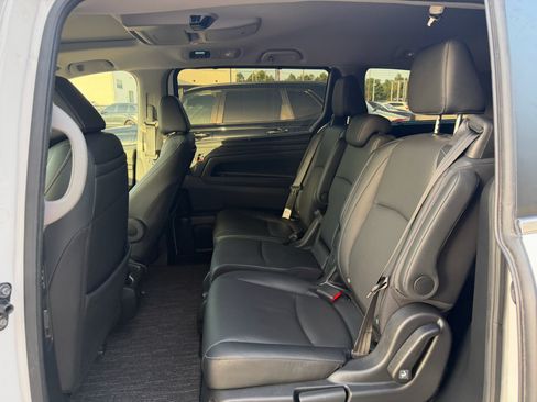 Used 2024 Honda Odyssey Touring image 31