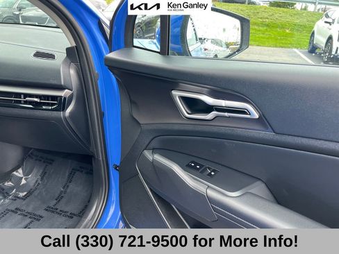 Certified 2026 Kia Sportage EX FWD image 60