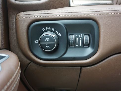 Used 2022 RAM 2500 Limited AWD/4WD image 5