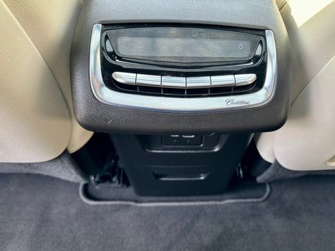 Used 2020 Cadillac XT6 Sport image 28