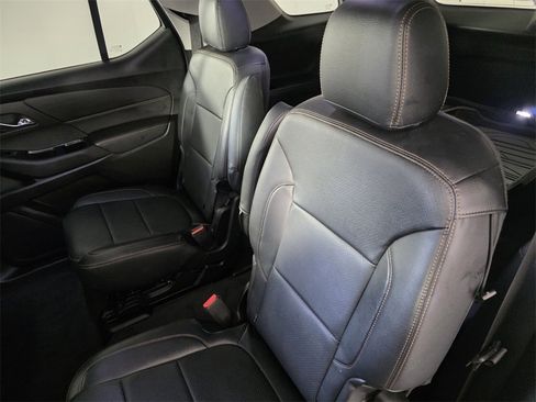 Used 2020 Chevrolet Traverse LT w/ LPO, Floor Liner Package image 16