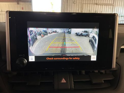 Certified 2025 Toyota RAV4 XLE AWD/4WD image 22