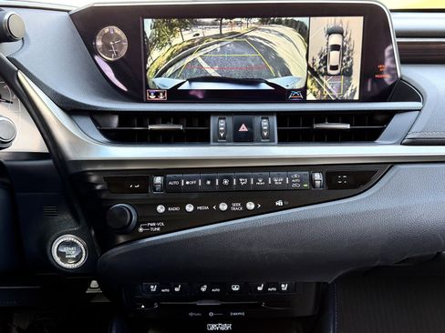 Used 2019 Lexus ES 350 Ultra Luxury image 30