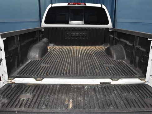 Used 2015 Nissan Frontier SV RWD image 24